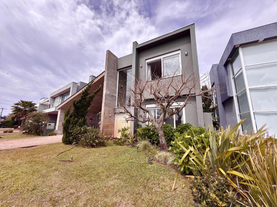 Casa em Condominio à venda em Condominio Riviera Xangri-La, Xangri-Lá - Semimobiliado, Piscina, Quadras e mais!