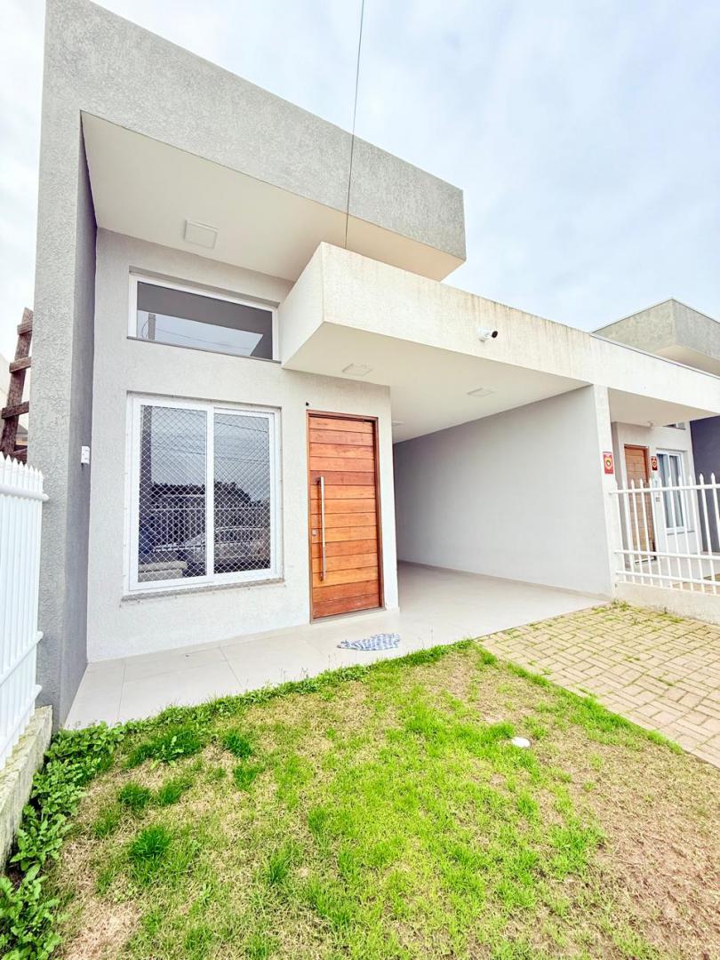 Casa semi-mobiliada com varanda e quintal em Xangri-Lá, Noiva do Mar - Oportunidade de investimento!