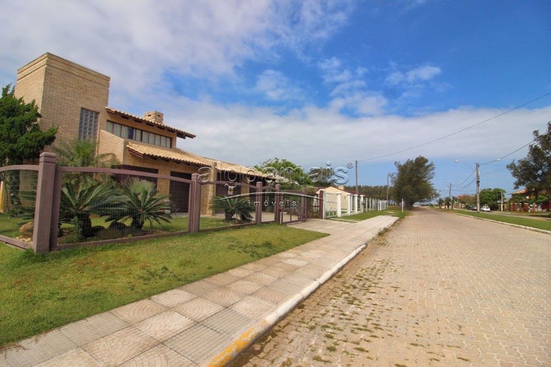 Sobrado Mobiliado à venda em Xangri-Lá, Bairro Remanso - 142.5m²