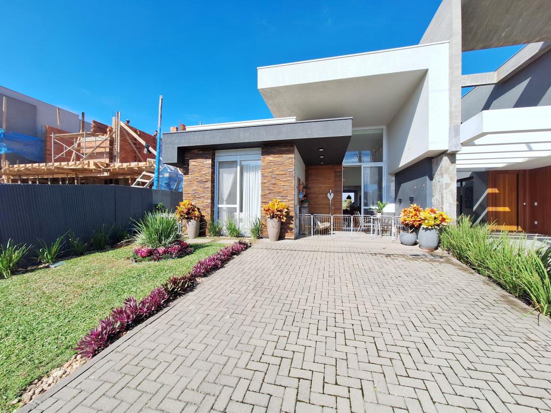 Casa em Condominio Mobiliada em Condominio Blue Xangri-La - Venda em Xangri-Lá