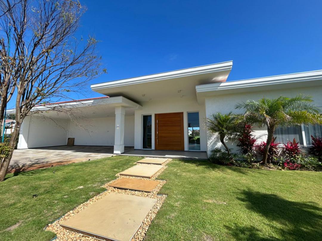 Casa em Condominio, 5 dormitórios em Condominio Green Village, Xangri-Lá