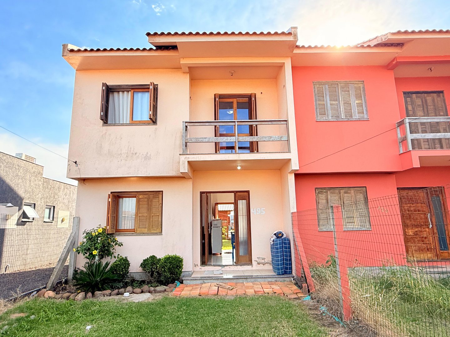 Sobrado Mobiliado a Venda em Rainha do Mar Xangri-La com 78m2