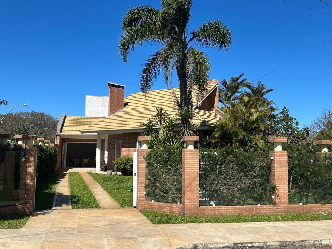 Casa mobiliada à venda em Xangri-Lá, Centro - 138.37m²