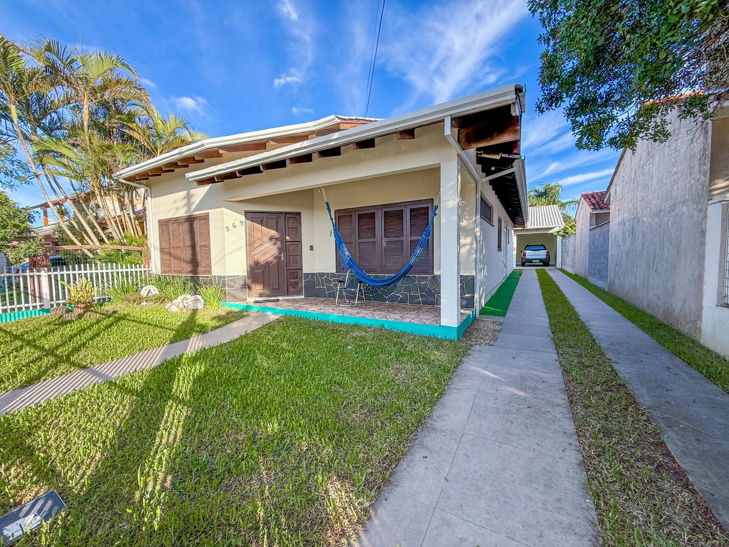 Casa Mobiliada 189m2 à Venda no Centro de Xangri-Lá
